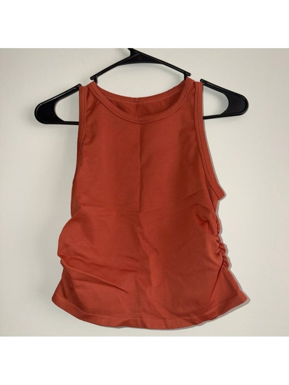 NWOT Scoop Neck Women's Tank Top in Rust - Picture 2 of 4